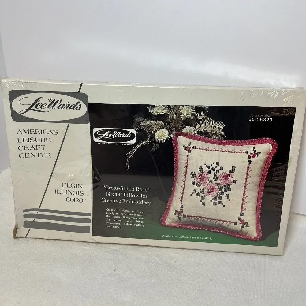 Vintage Lee Wards Cross-Stitch Rose‎ Pillow Kit 70's